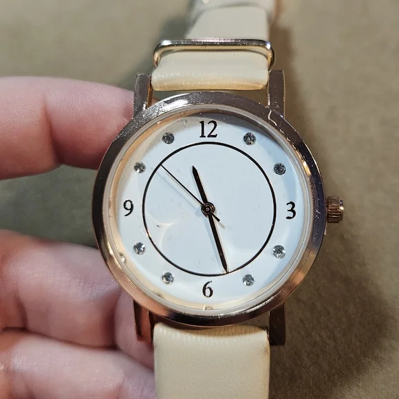 Brand new chic watch!! Chic Watches Wristwatches for sale - eBay main image 4